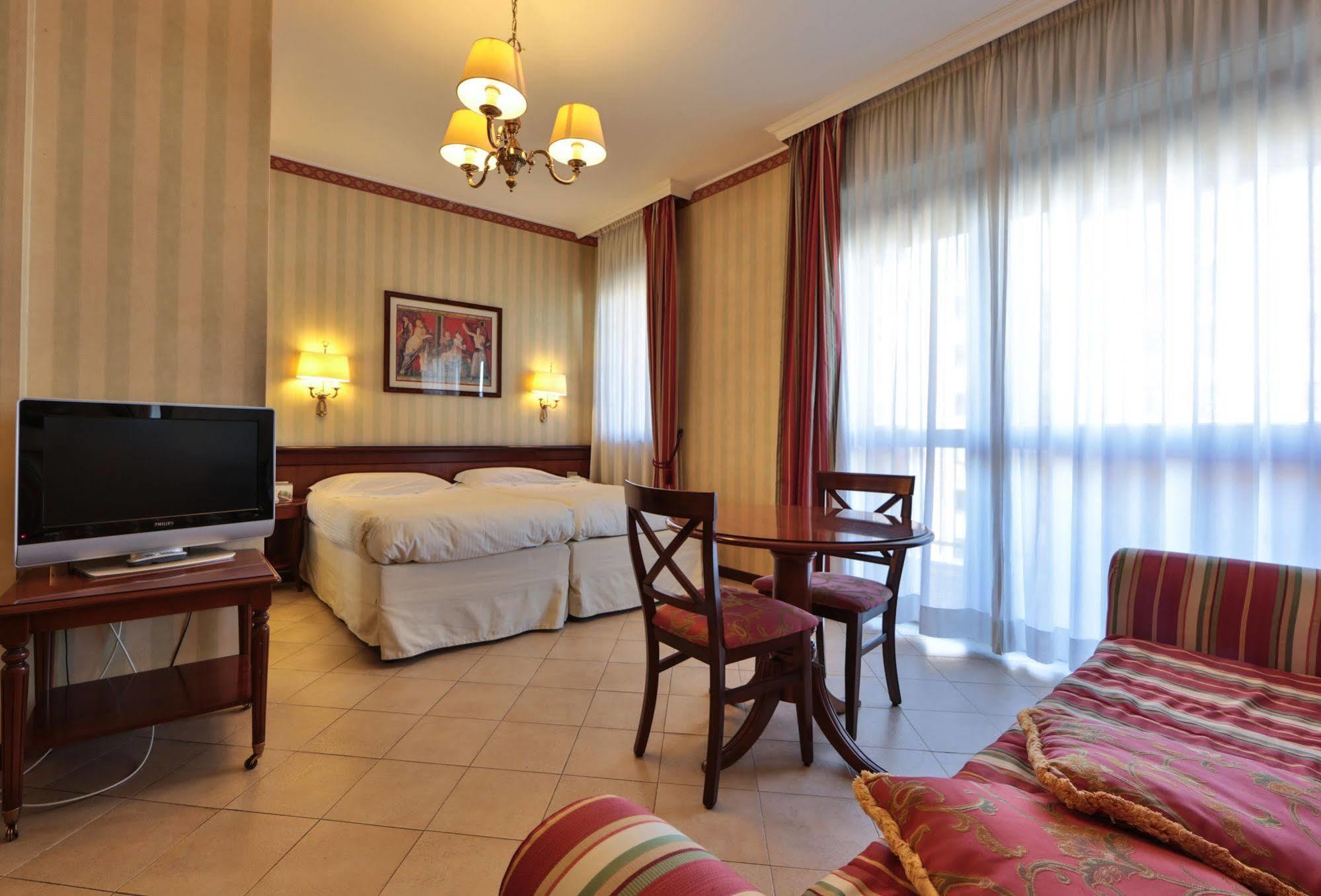 UNAWAY Hotel&Residence Contessa Jolanda Milano Esterno foto